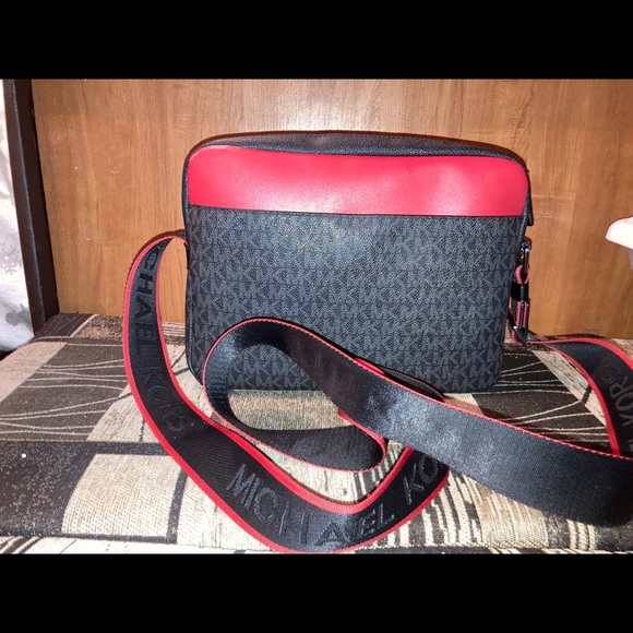 Michael Kors Crossbody Bag - Picture 2 of 7